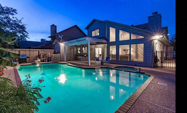 Country Club Oaks Baytown,Texas <br><img src=