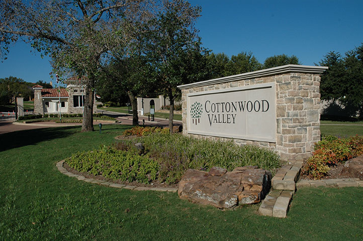 Cottonwood Valley Irving,Texas <br><img src=