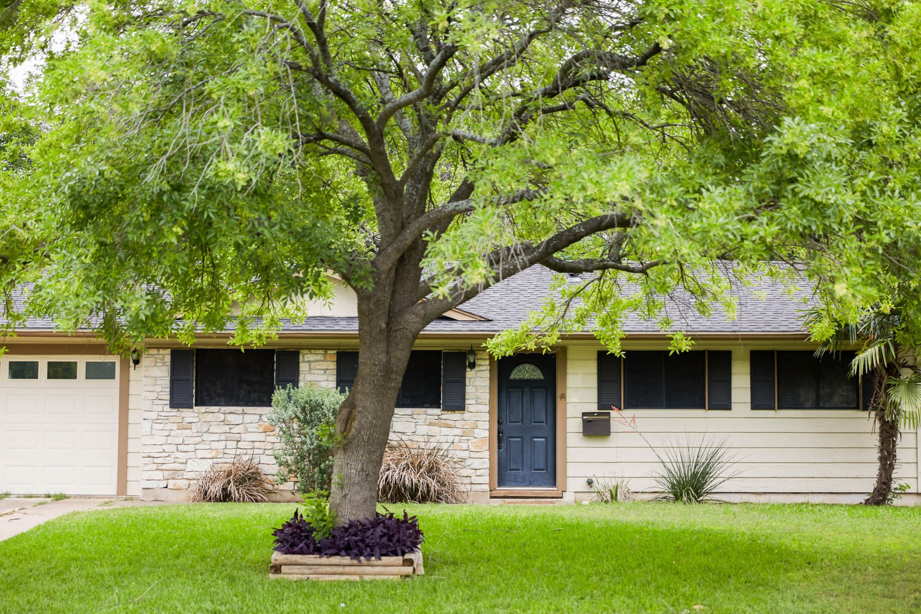 North Shoal Creek Austin,Texas <br><img src=