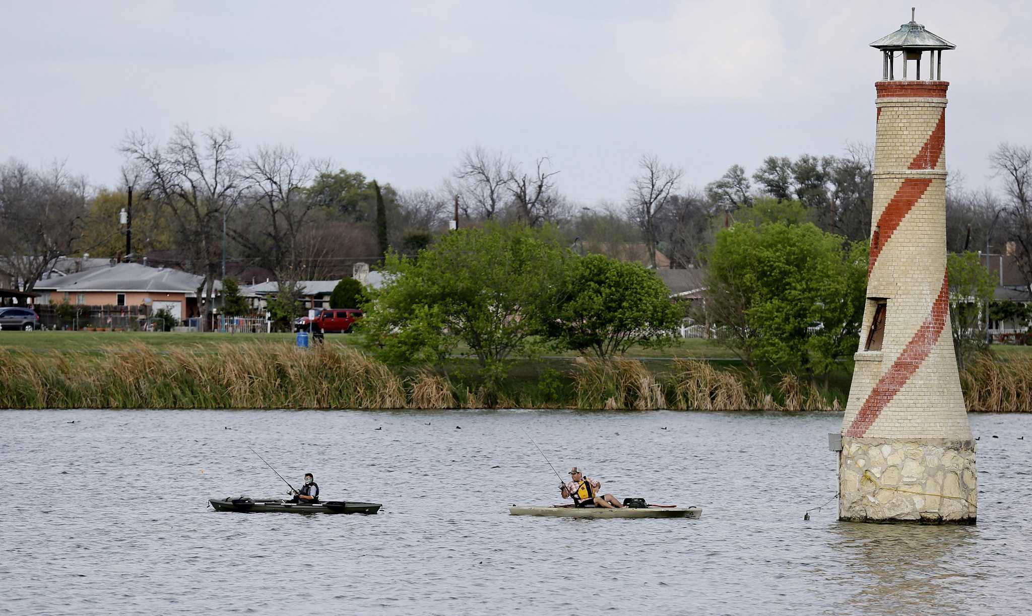 Woodlawn Lake San Antonio,Texas <br><img src=