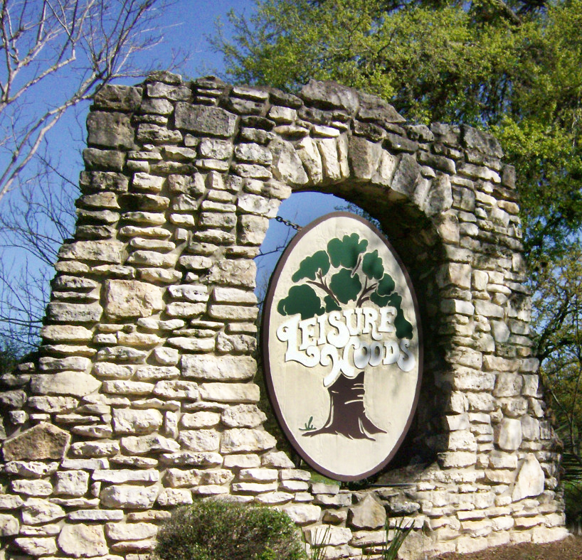 Leisurewoods Buda,Texas <br><img src=